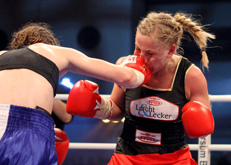 德国拳王一战成名，勇夺冠军的简单介绍