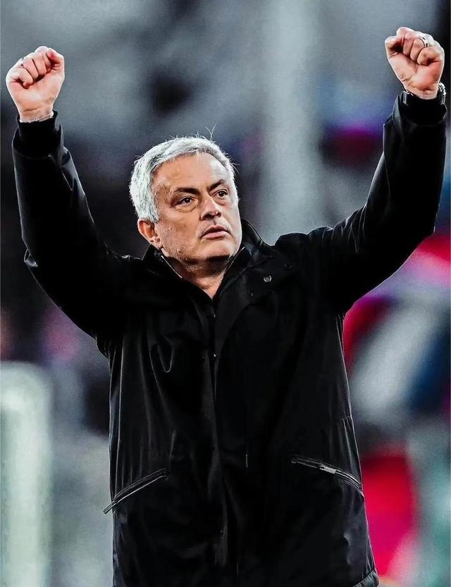 穆里尼奥赛后谈火药味十足，外界议论纷纷