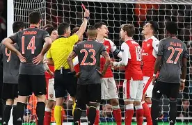 阿森纳连续五场破门，维尼修斯主帅直言：这小子挡不住！