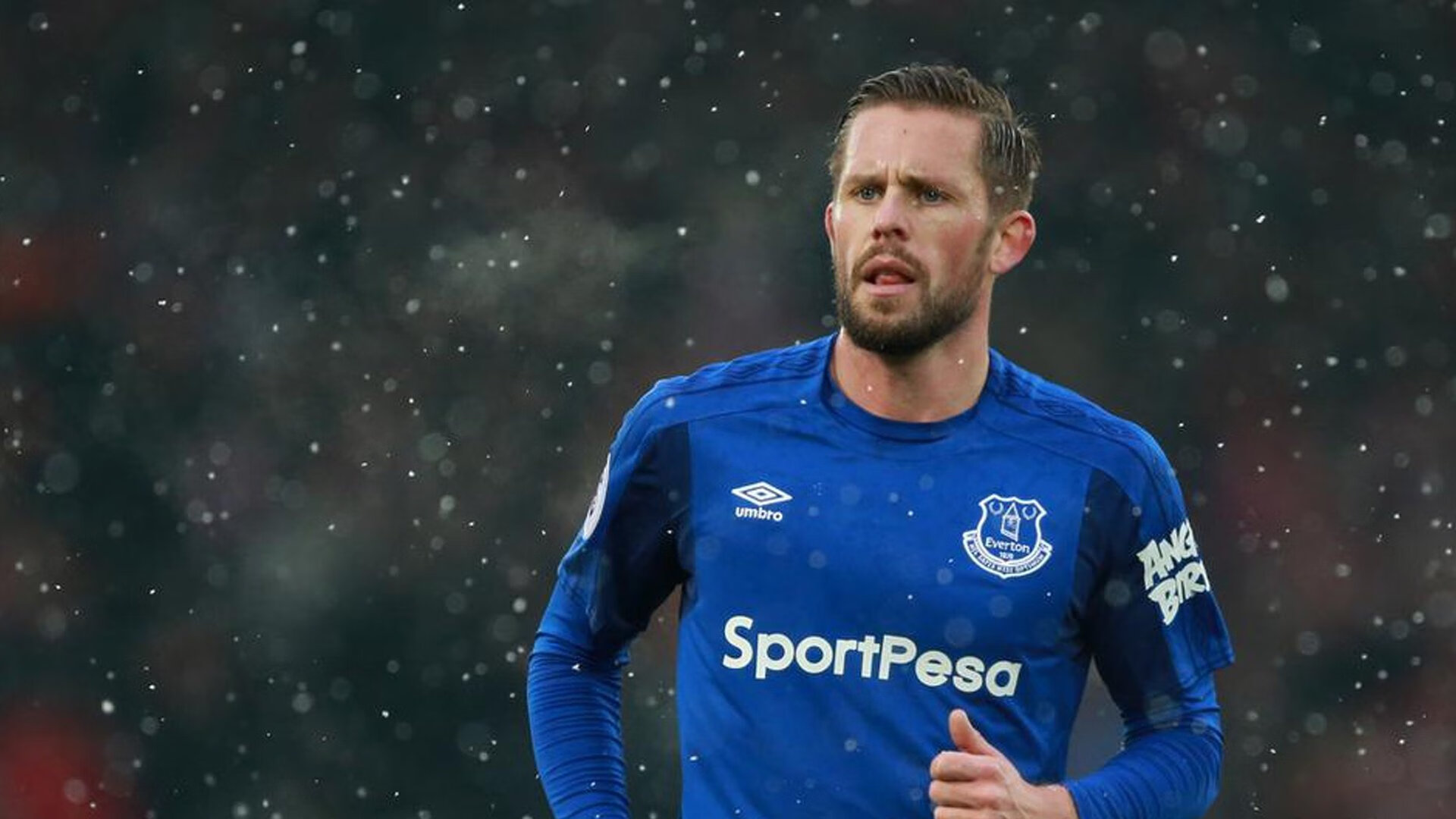 又见绝平！热刺与本菲卡鏖战至终场，布伦森读秒救主