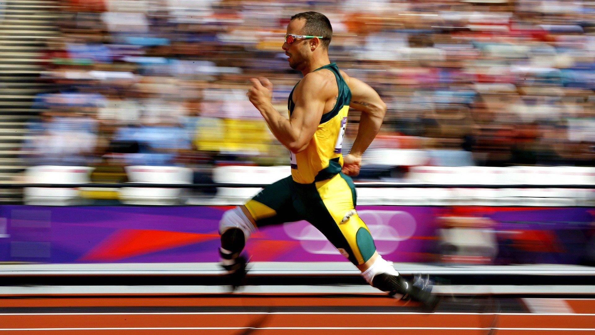 姆巴佩回归赛场，高光表现首场状态亮眼，湖人观众沸腾！